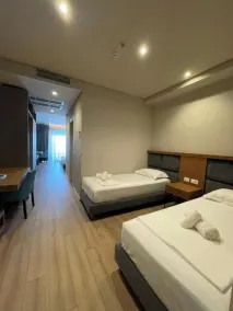 AMR Hotel - Durres - Zimmer