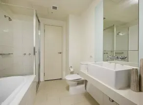 Premium 2-Bedroom Oasis near Yarra River MCEC South Wharf DFO - Bathroom