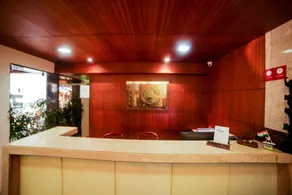 Hotel Lucky Bandra - Reception