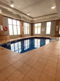Quality Inn & Suites - Piscine