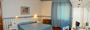 Hotel Altavilla - Habitación