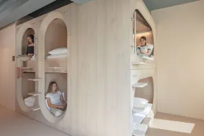 KINN Capsule - HER Space, Female Only - Zimmer