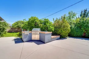 Pool & Outdoor Kitchen: Home 10 Mi to Dtwn Phoenix - Innvendig