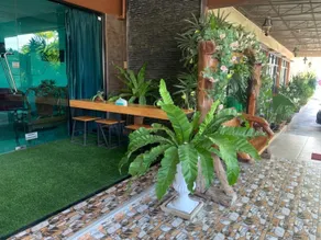 Lert Sri Hotel - Restaurant