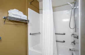 Extended Stay America Suites - Pensacola - University Mall - Badezimmer