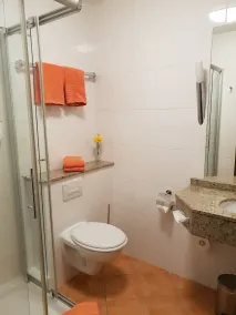 Hotel Zur Linde - Bathroom