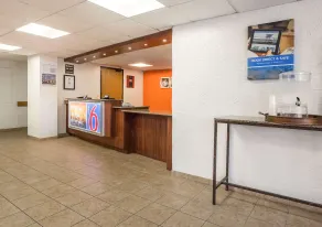 Motel 6-Prospect Heights, IL - Reception