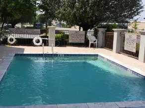 Country Inn & Suites by Radisson, Rock Hill, SC - Pool