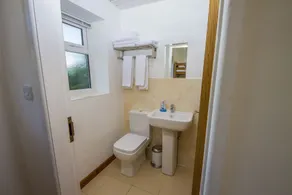 The Little Bunk House - Bathroom