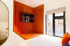 The Snug Townhouse - Room