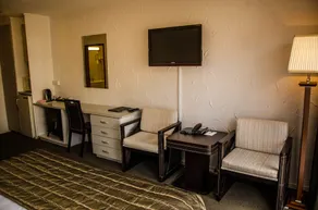 Alpers Lodge & Conference Centre - Zimmer