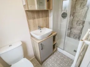 20 Wolds View - Bathroom