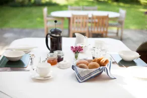 Larkrise Cottage Bed And Breakfast - Restaurant