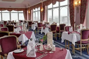 Royal Victoria Hotel - Restaurant