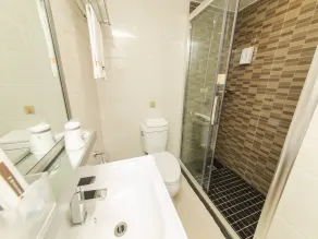 J Tour Inn - Badezimmer