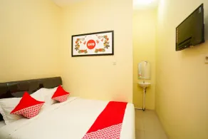 OYO 998 La'ana Residence Syariah - Værelse
