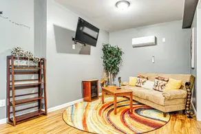 4 Mi to Dtwn Indianapolis: Quiet Apartment w/ Yard - Interior