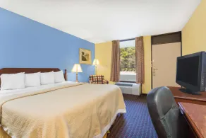 Days Inn by Wyndham Mocksville - Zimmer