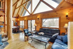 Berkshire Hills Nature Lovers' Log Home Retreat - Interior