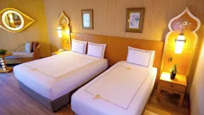 Royal Dragon Hotel - Chambre