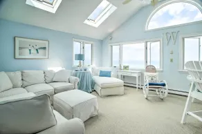 2 Decks + Beach Access: Oceanfront Getaway! - Interiør