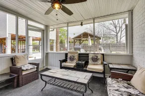 Screened Porch + Grill: Spacious Charleston Home! - Intérieur