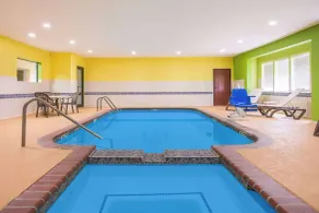 Super 8 by Wyndham Port Arthur/Nederland Area - Piscine