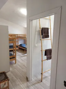 ZENIA HOSTEL - Zimmer