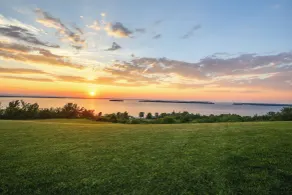 Waterfront Lake Champlain Home w\/ Hot Tub & Sauna! - Interior