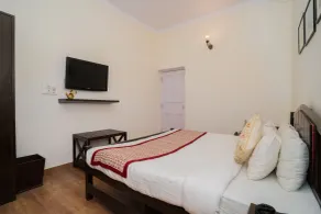 House of Bhikampur - Room