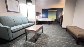 Best Western PLUS Memorial Inn - Room