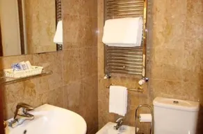Mokinba Hotels Sant'Ambroeus - Salle de bain
