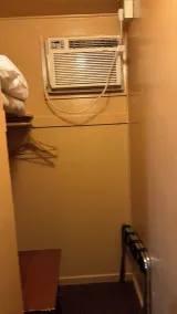 Jumping Frog Motel - Chambre