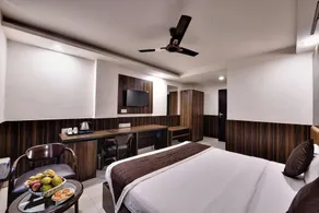 RNB Select Hotel Walk in Lucknow - Rum