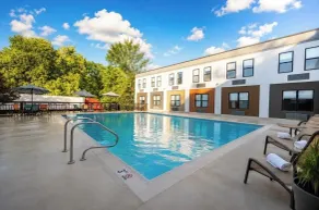 Red Roof Inn & Suites Middleborough - Pool
