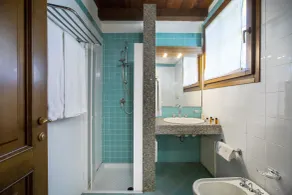 Hotel la Torre - Bathroom