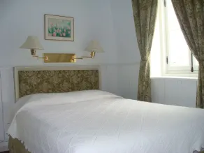 Au Petit Hôtel - Room