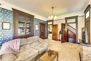 2 Mi to River: Historic Clarkston Home w/ Views! - Intérieur
