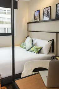 ibis Brussels Centre Chatelain - Room