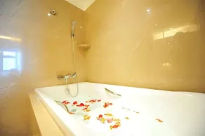 Ramada Pingtan Hotel - Bathroom