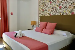 Hostal GARDEN ROUS - Chambre