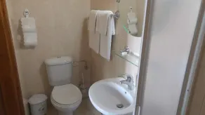 Two Flowers Hotel - Salle de bain