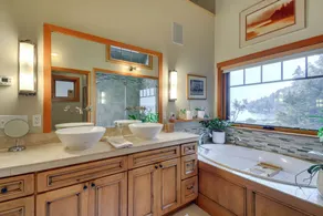 Vashon Island Retreat: Sound Views & Beach Access! - Innenbereich