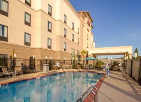 Hampton Inn & Suites Huntsville - Piscine