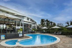 Mercure Charlestown - Pool