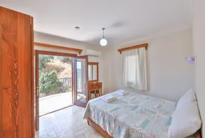 Nirvana Apartments - Room