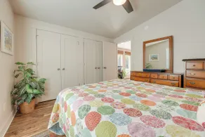 5 Mi to St Joseph River: Apartment w/ Fire Pit! - Interiör