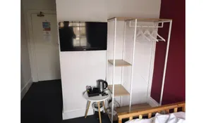 The Red Lion - Room