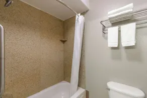 Motel 6-San Jose, CA - Convention Center - Baño