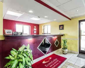Econo Lodge Inn & Suites Matthews - Charlotte - Hall